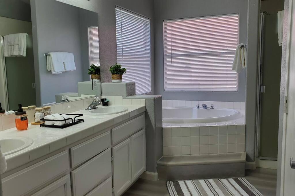 Comfortable Family Home Las Vegas Bagian luar foto
