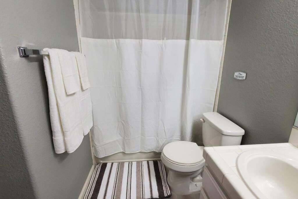 Comfortable Family Home Las Vegas Bagian luar foto